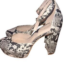ALDO Snake Print Ankle Strap Round Toe Platform Heels Size 7
